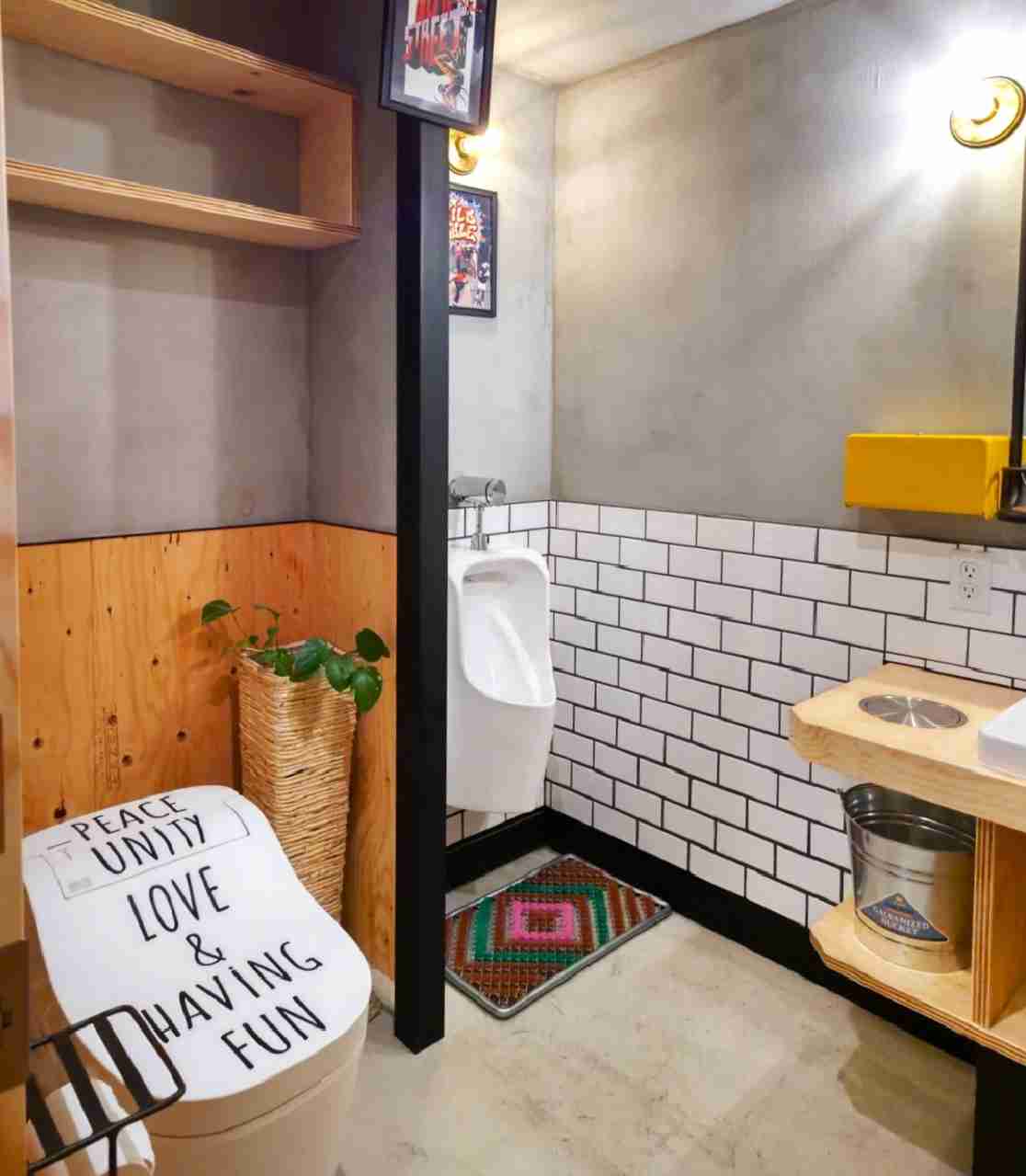 男性は使用後に手を洗う時、女性トイレに行かないといけない構造のお手洗い「なんでこんな設計にしたんや…」「これは男性は誰も手を洗わないよ」