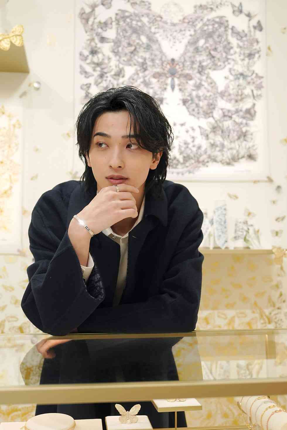 横浜流星 イベント登壇でみせた“短髪チリチリパーマ”…『べらぼう』5kg減でも話題になったビジュ変、背景にはストイックさも