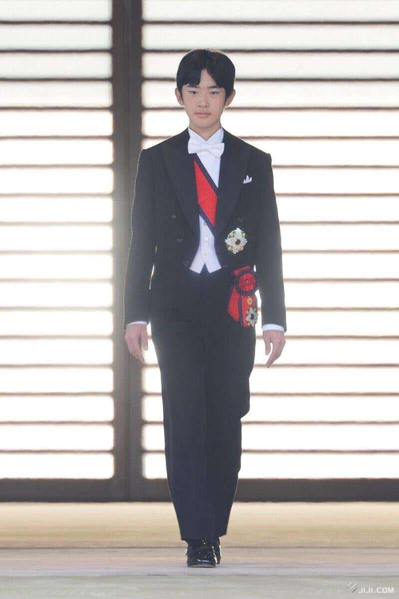 養子案 「男の子が生まれれば、皇位継承権を持つ」と森衆院議長