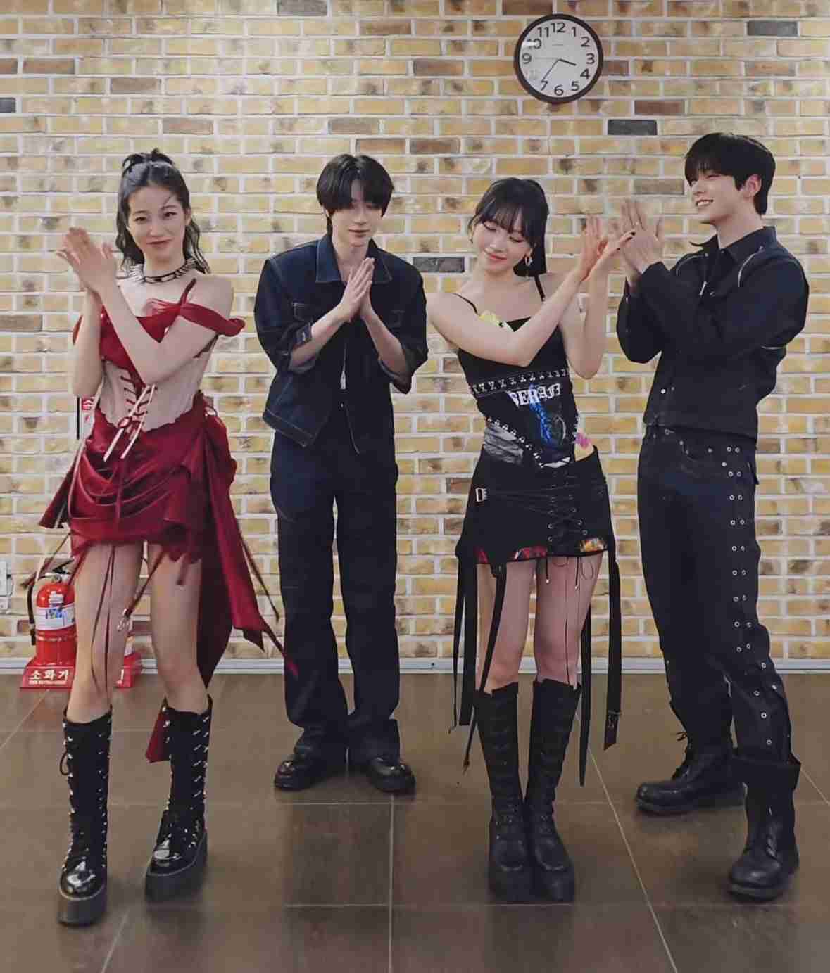 LE SSERAFIM・宮脇咲良の“超ミニ丈”ホットパンツ姿に「え、履き忘れてる!?」神スタイル披露でファン騒然
