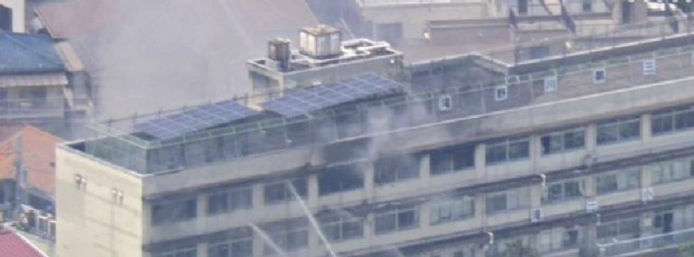 小学校火事で児童ら11人ケガ 校長らが会見で謝罪「普段と変わったことはなかった」