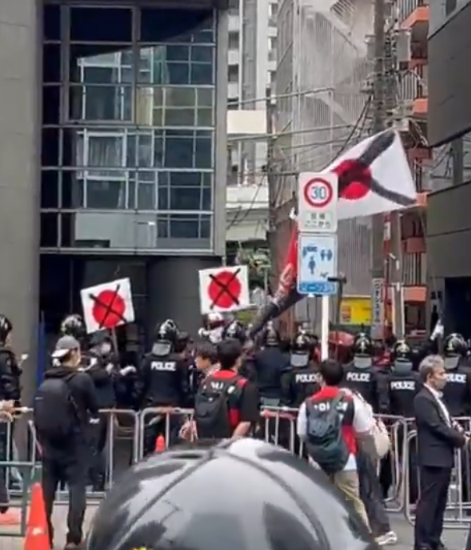 「国旗損壊罪」了承前に退席した岩屋前外相「自然な尊重の対象である国旗が、尊重しなければ処罰される国家権力の象徴になる」懸念示す