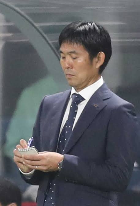 日記を書いている人
