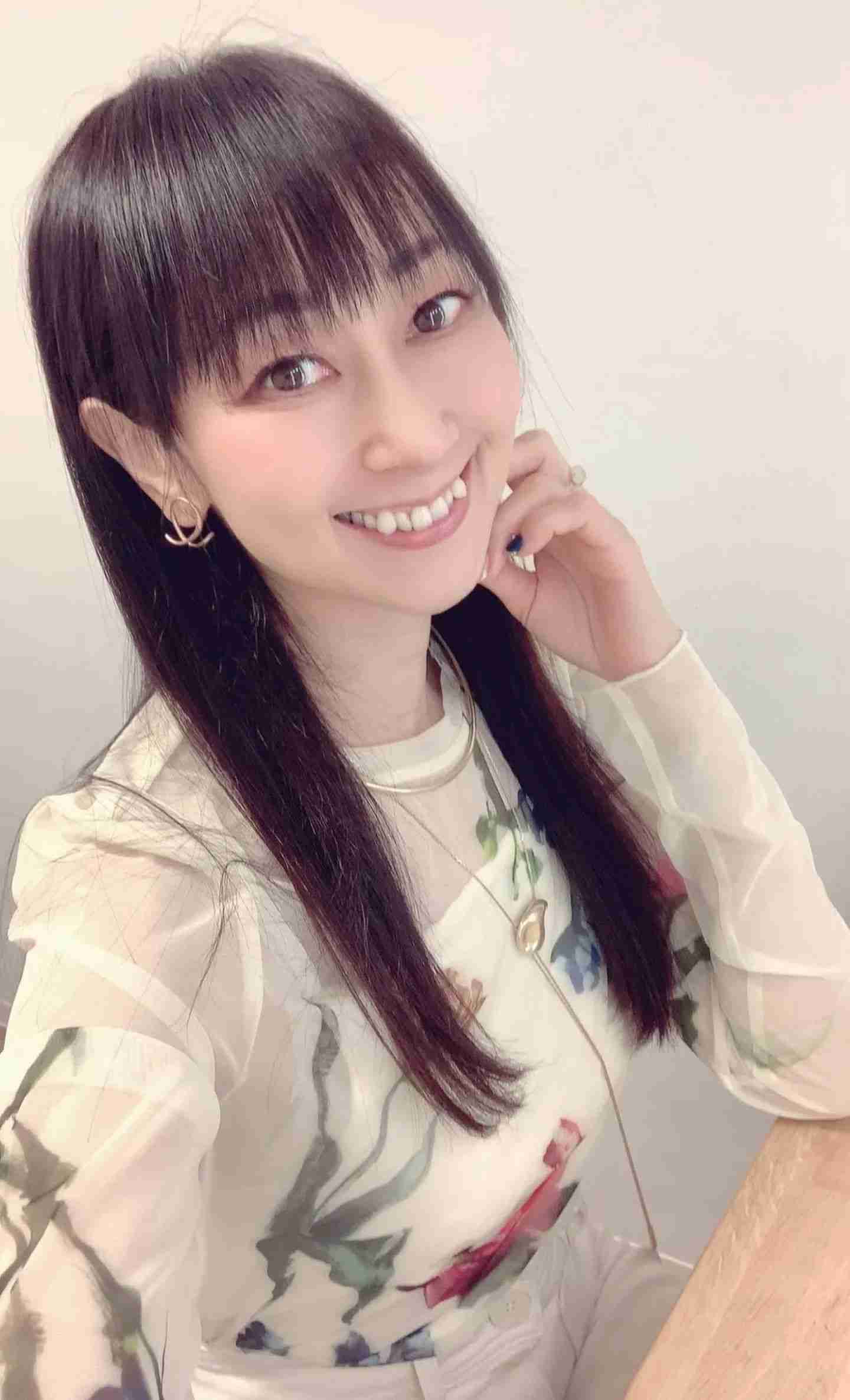 声優さんの画像を貼ると、その人が担当したキャラの画像を返信してもらえるトピ