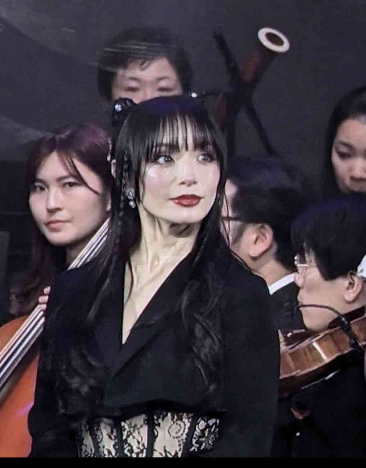 元AAA浦田直也「約束通り差し入れ弁当を」 浜崎あゆみとの2ショット!「俺が巨大なんじゃありません」