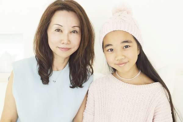 家賃47万円＆年間学費3000万円の“セレブ現役医大生”が壮絶ないじめを告白「つらいですね」　12歳で「サマンサタバサ」の最年少デザイナーを務める
