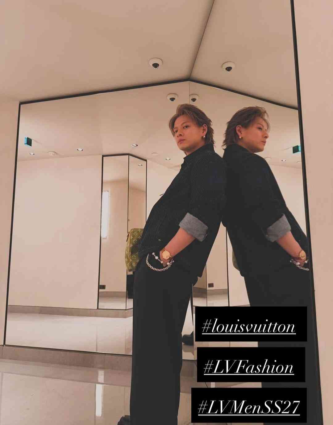 平野紫耀、パリで魅せた総額1000万円超えルックにファン悶絶…厚い胸板と肉体美が際立つ“世界基準のスタイル”