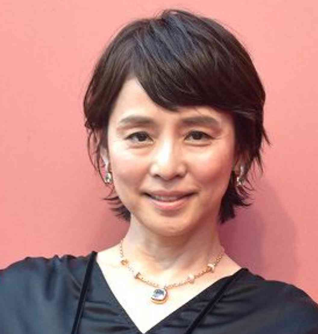 TRF・YU-KI　59歳近影が話題　貴重な本番前オフショットに「肩も背中もキレイ」「ただただ素敵」