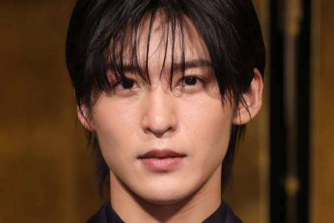 Snow Man目黒蓮、サンカットグラスでスタイリッシュな姿披露 「Zoff」新テレビCM決定