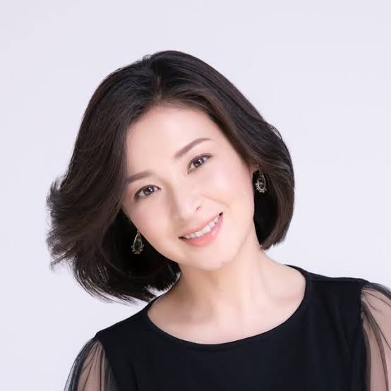 エビちゃんから檀れいへ:40代の雰囲気美人の変化イメージ