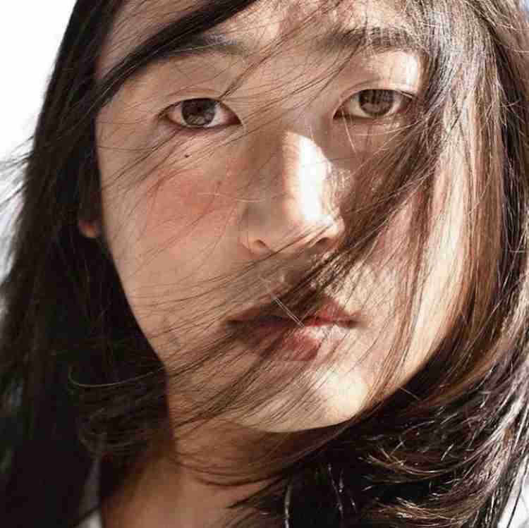 肌に透明感を出す方法