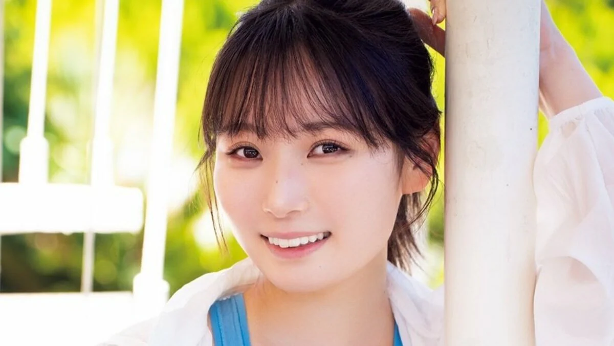 元スタバの“可愛すぎる店員”安井南、免許の証明写真公開で反響「美人」「えらい可愛い」