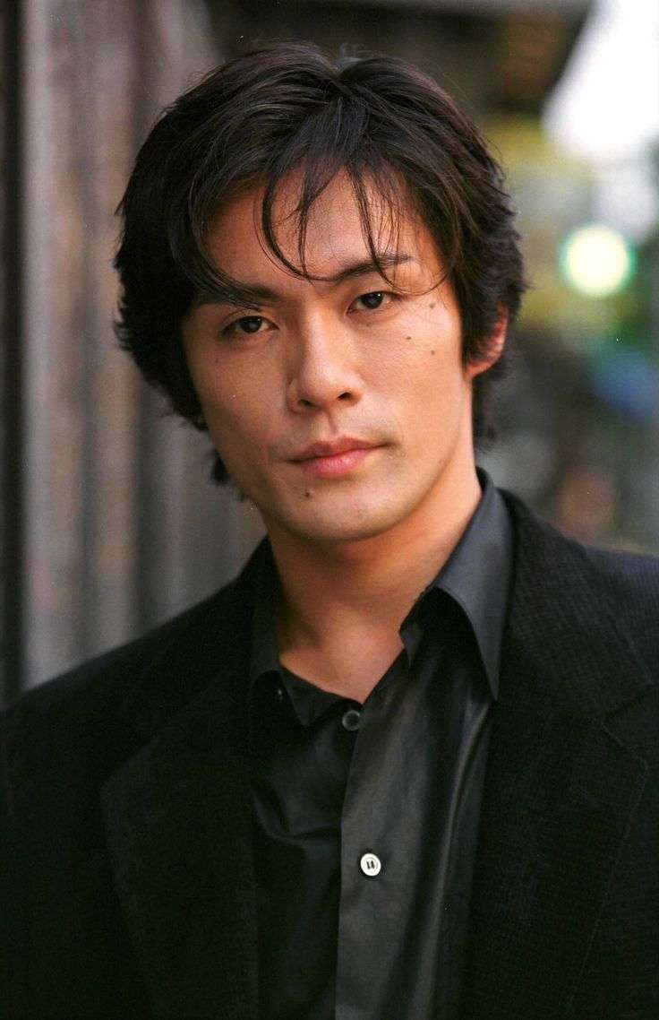 男性に生まれ変わったら、誰の顔になりたい？