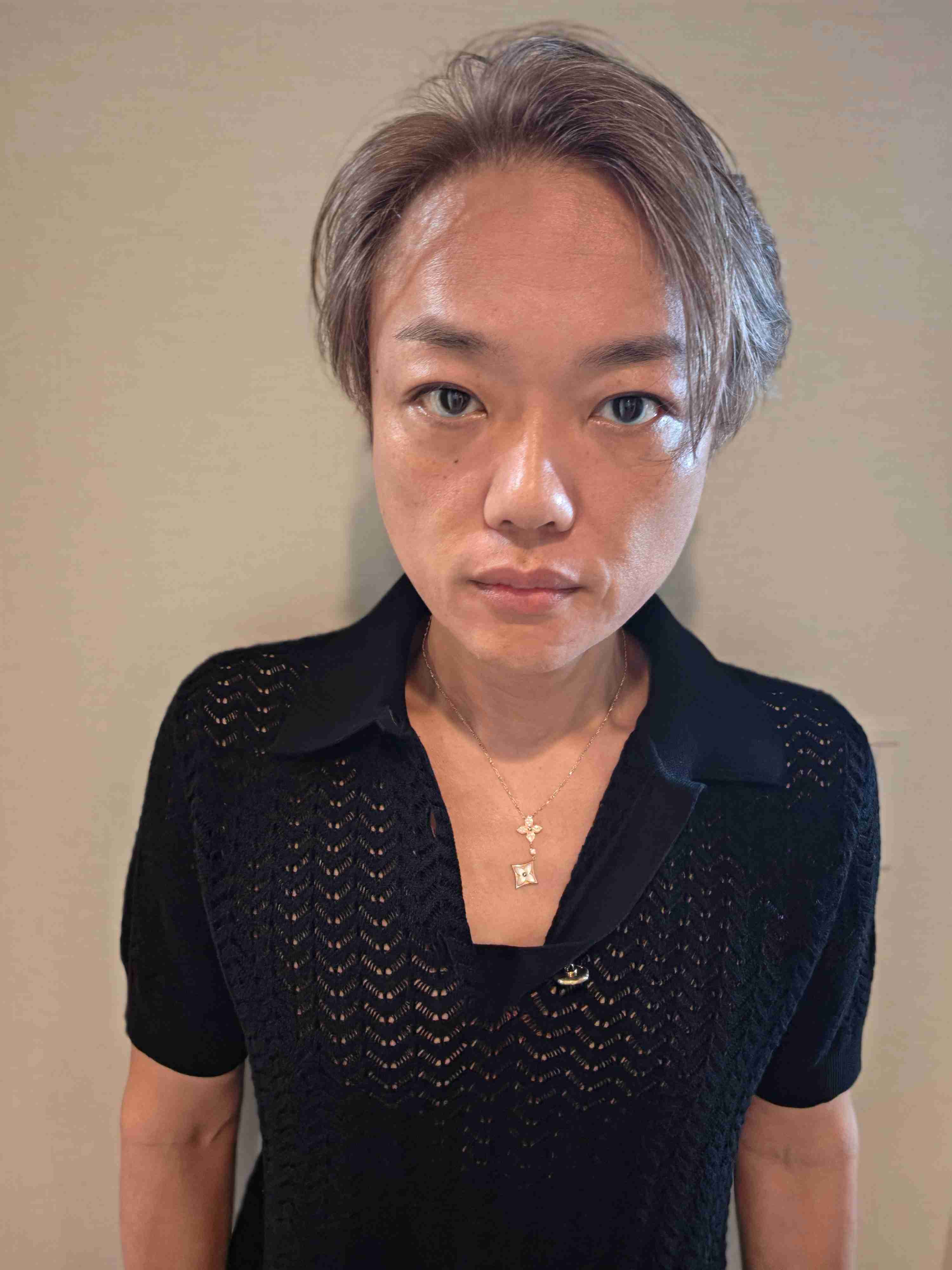 17キロダイエットの与沢翼、初の白髪染めで茶髪にして激変 「イケオジになりましたね」「更にお若く」