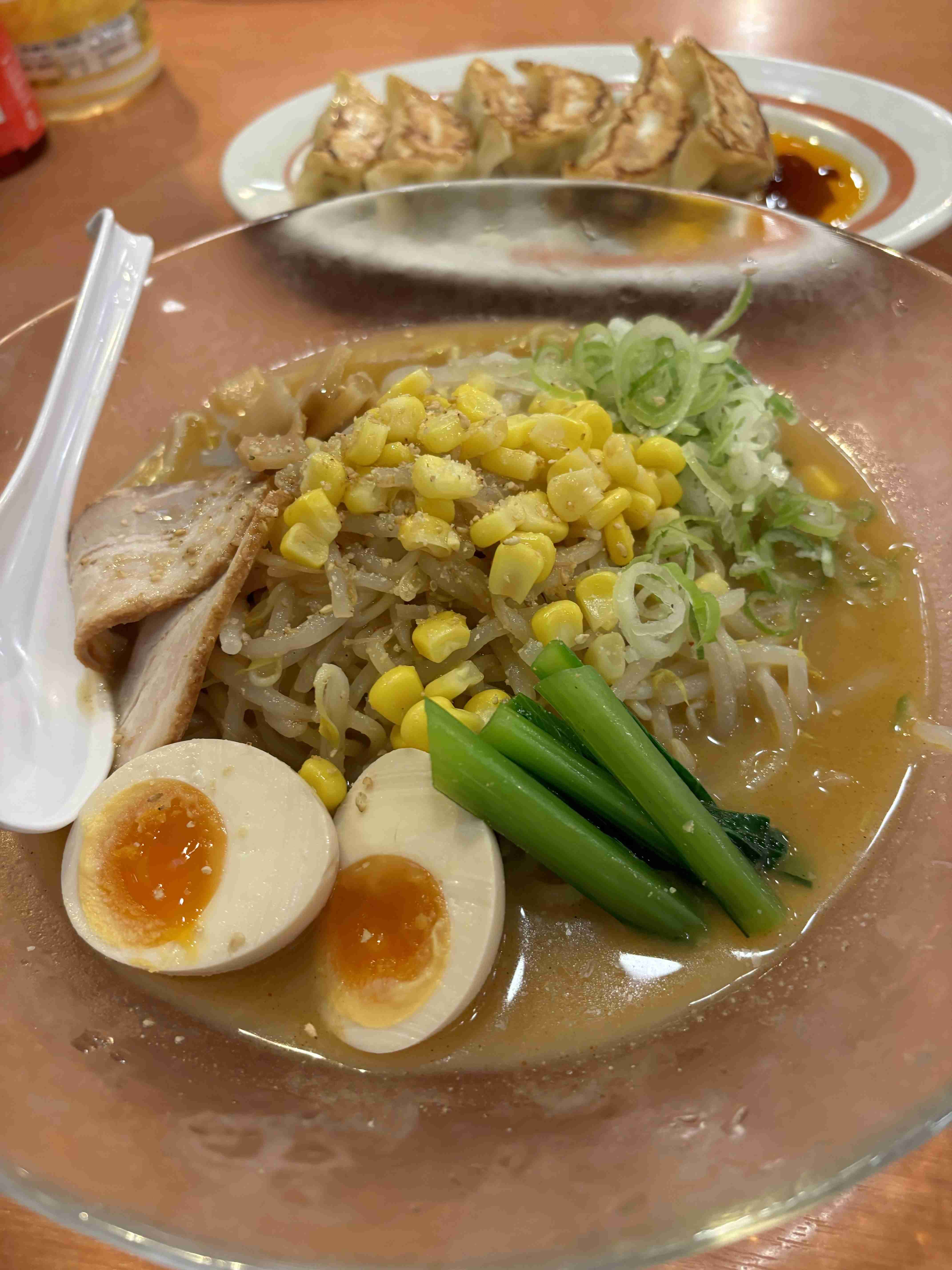 頻繁に通ってる飲食チェーン店は？
