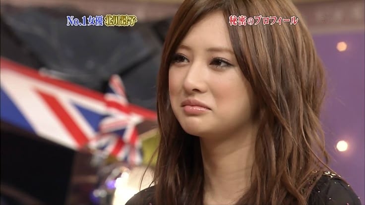 「どうなってるの？」「目が覚めた」北川景子のドレスを二度見「ライン拾うどころの騒ぎじゃない」ネット騒然