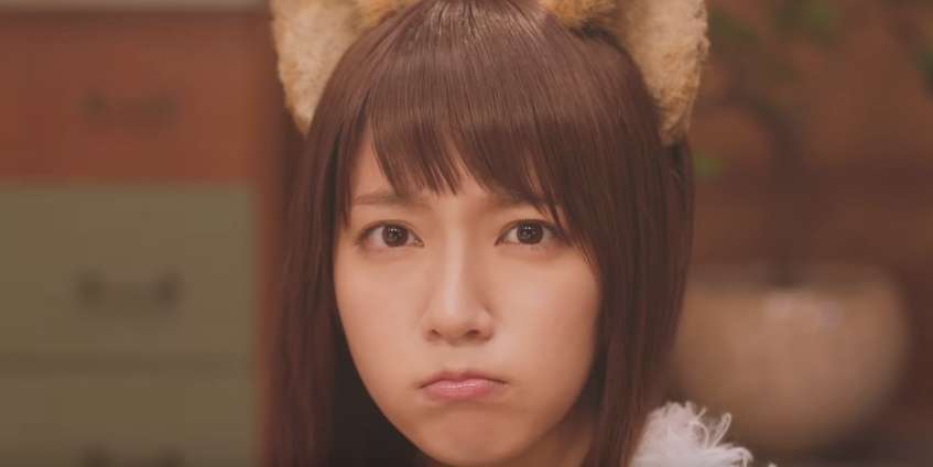 こっち見んなと言ってそうな画像を貼るトピ