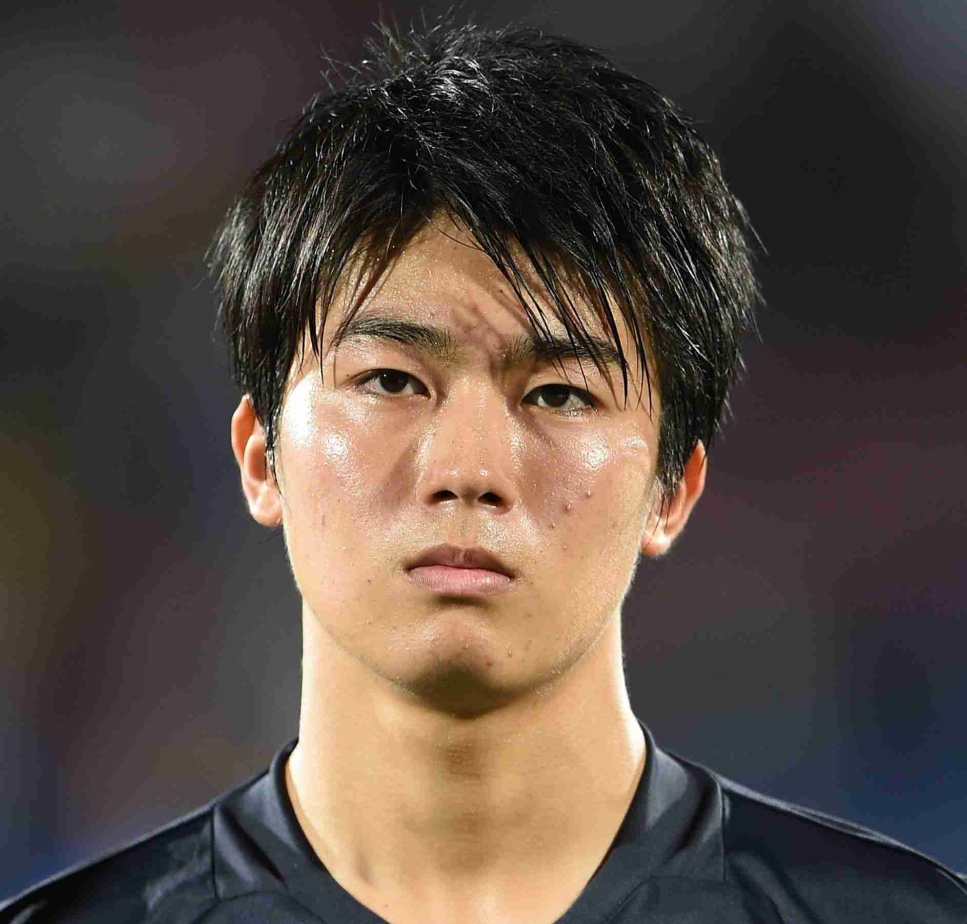 中村敬斗はルイ・ヴィトン、堂安律と板倉滉は“ブルー”エルメス…機内バッグは高級ブランド続々