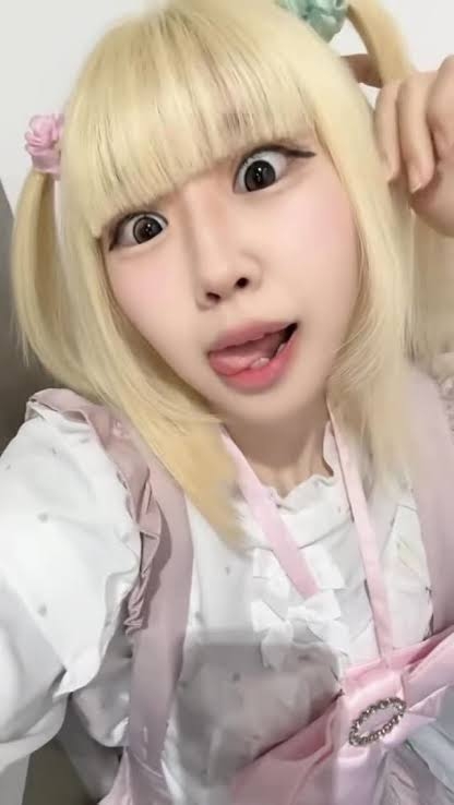 派手髪の人ー🙋‍♀️