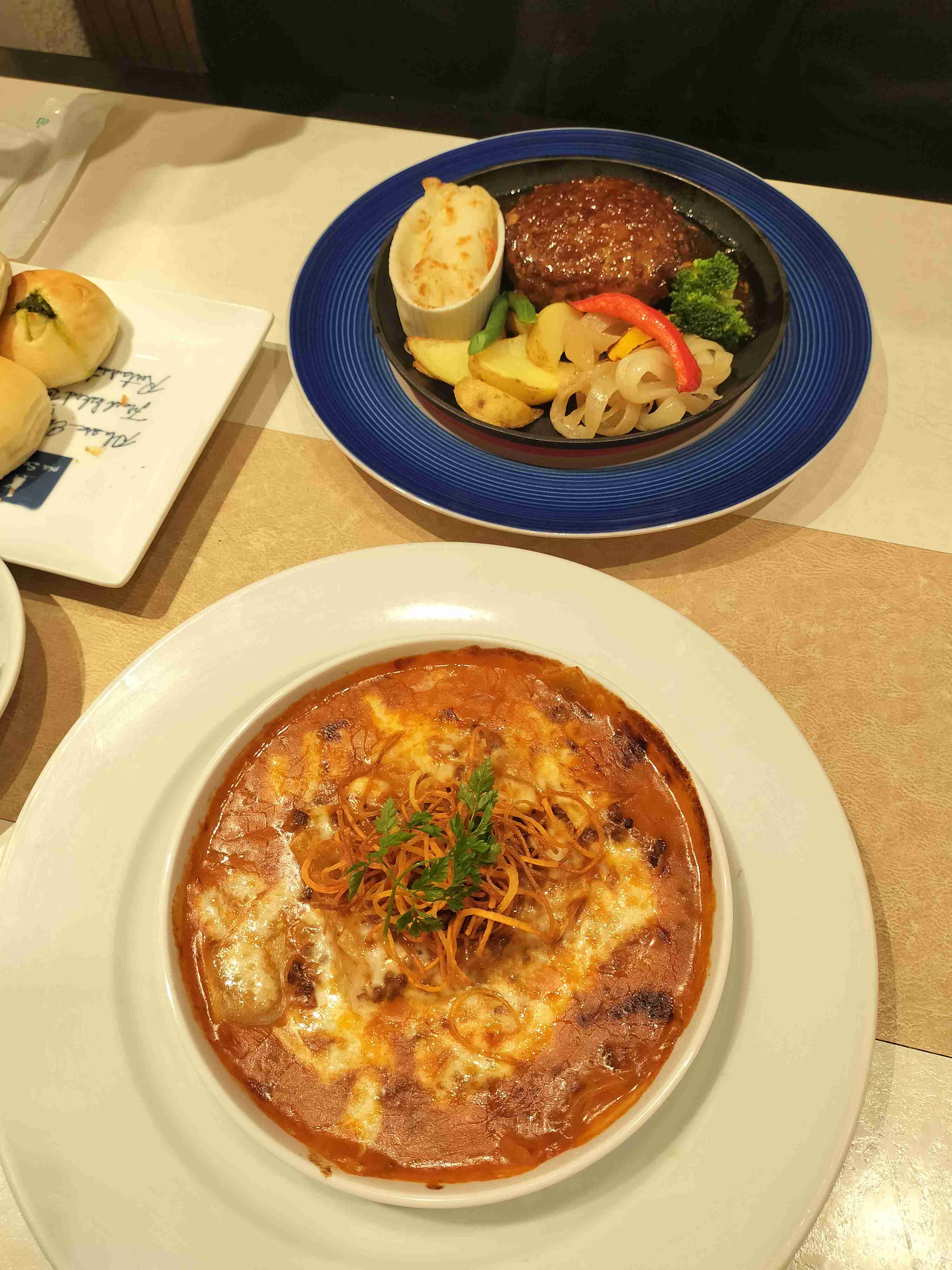 外食した写真見せて。