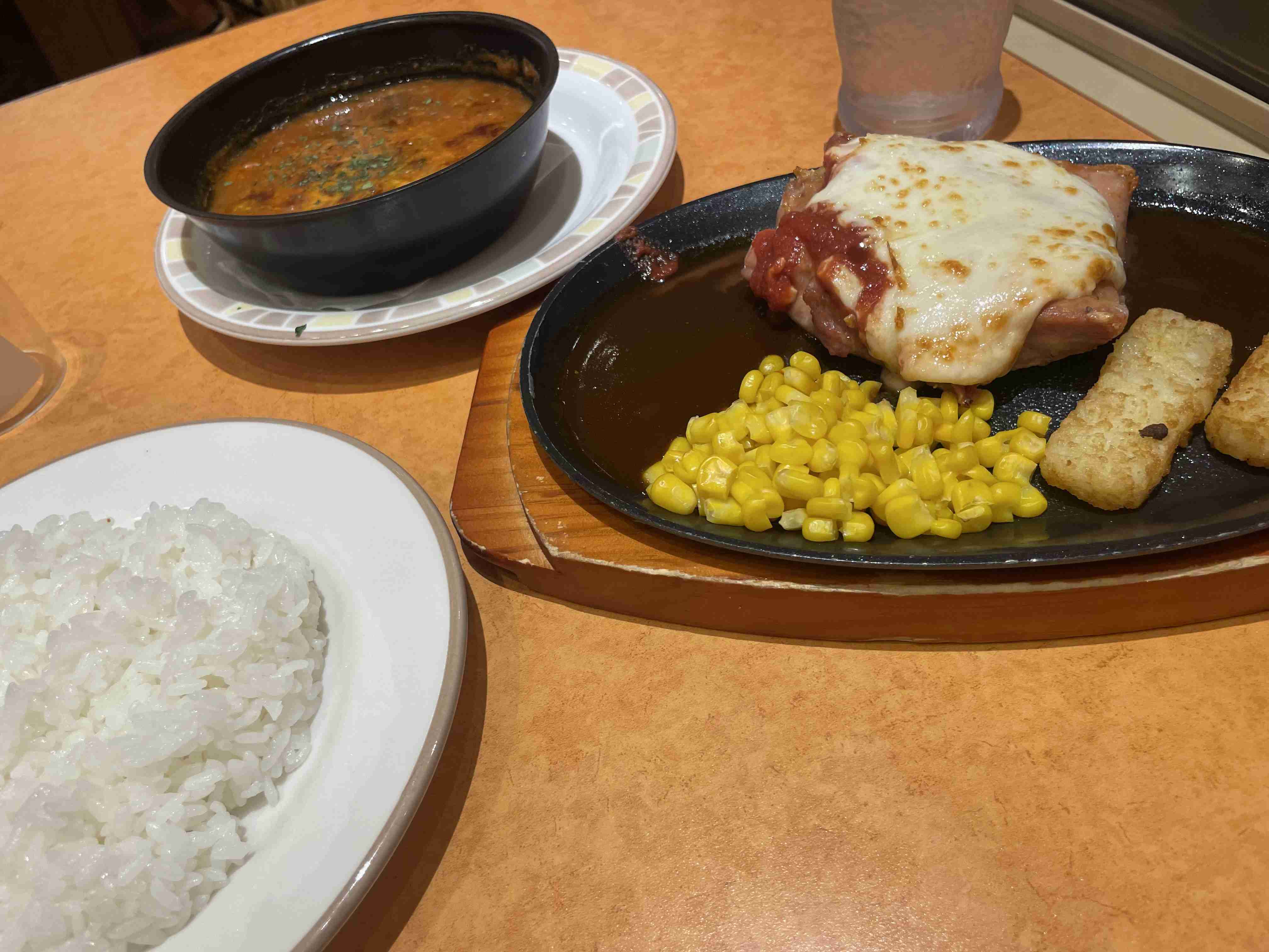 外食した写真見せて。