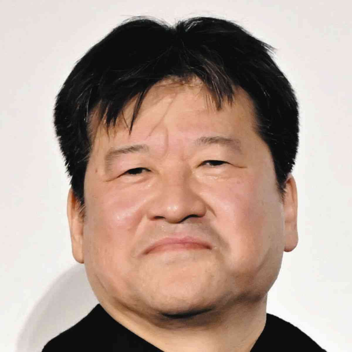 愛妻家アピールする人ほど信用できない?