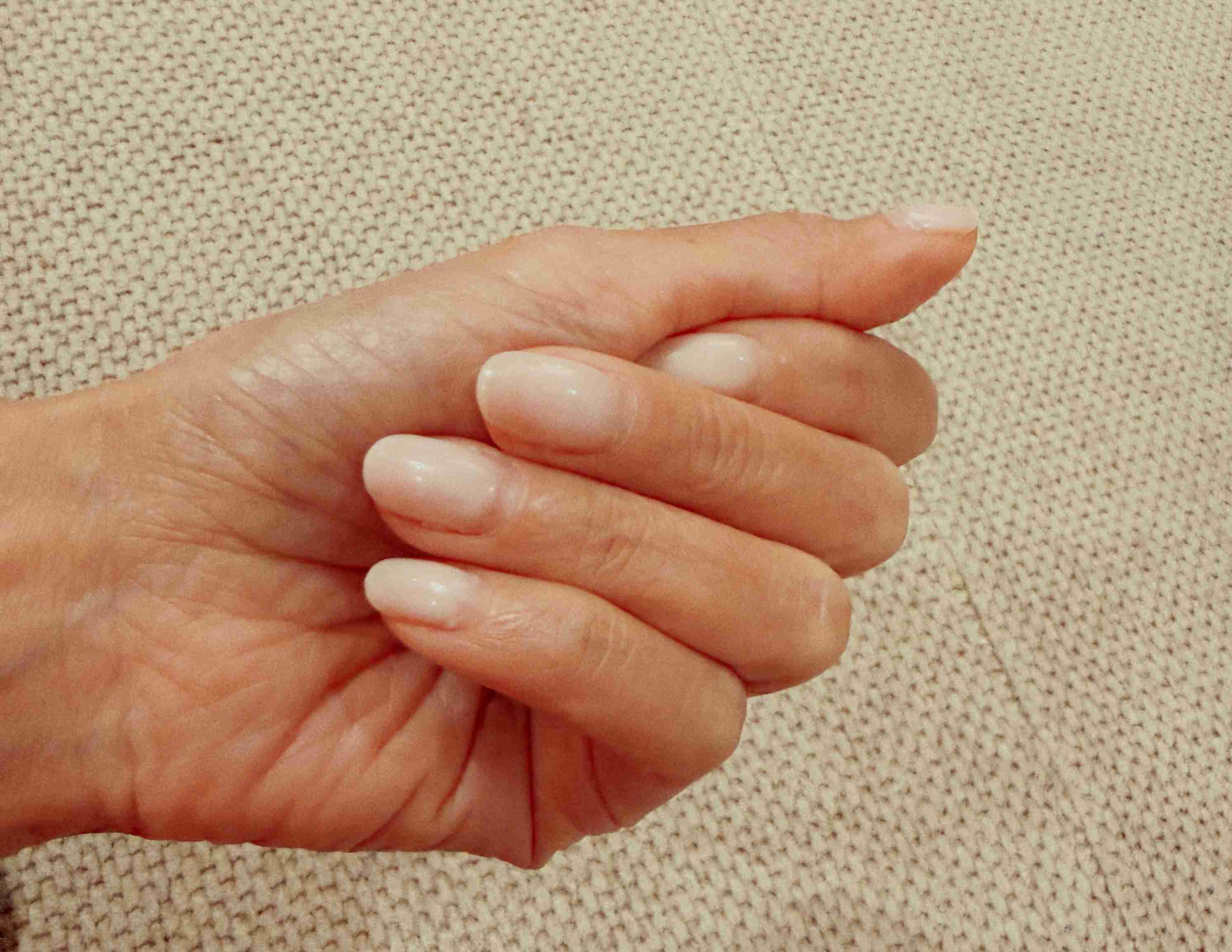 どんなネイルしていますか。