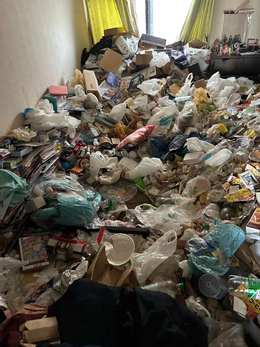 汚部屋のイメージ画像