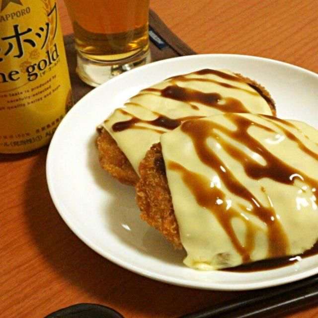 コロッケに何をかけますか?