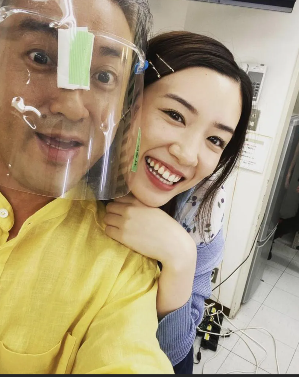 橋本愛、佐藤二朗からの「ハラスメントで号泣」報道に「心当たりあり過ぎ」指摘する声…共演ドラマのSNSで見せていた “異様な距離感” とは