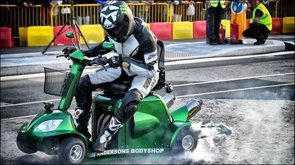 無性にバイクの免許が欲しくなってきた