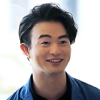 片眉を上げる表情が好き