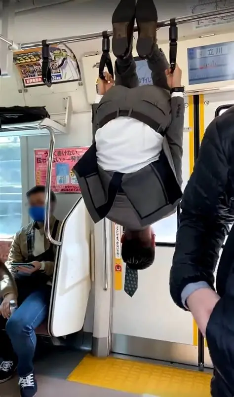 電車の中でやっていること