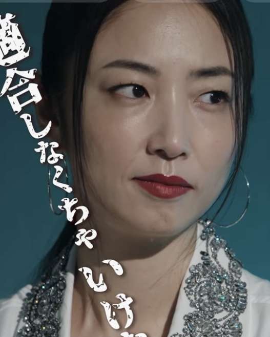 MEGUMI「ほうれい線が薄くなる」マッサージに医師が「ほぼ無理」と注意喚起…美容キャラで露出増加も “カリスマ扱い” に募る不信