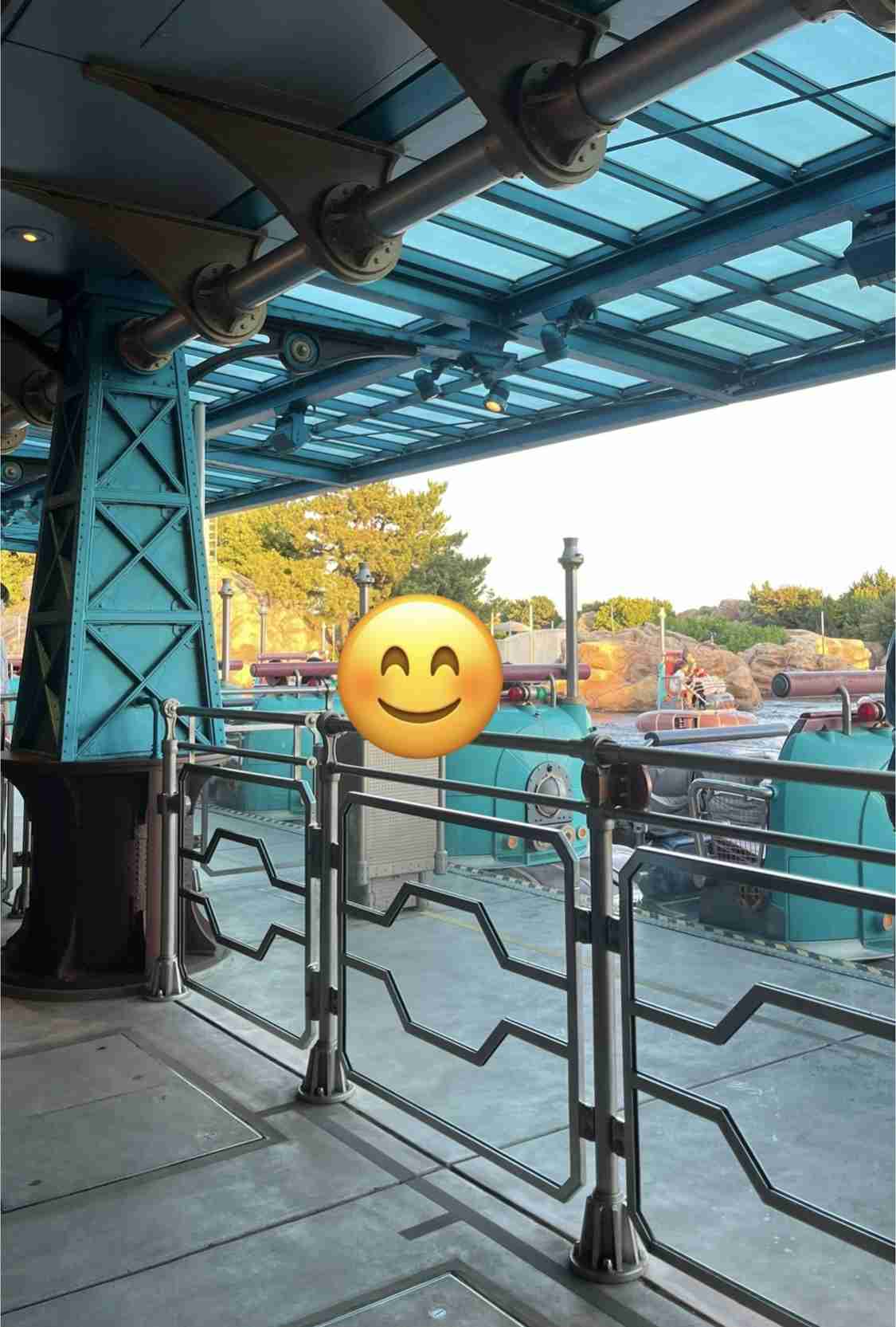 最近、ディズニーランド、シー行きましたか?