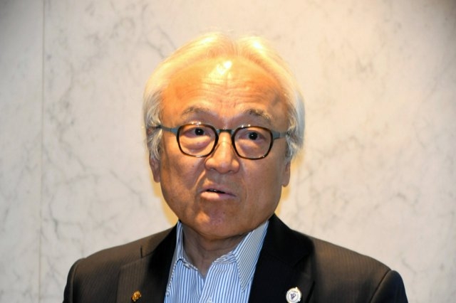 「議員を先生と呼ばない」「入室時に起立しない」…知事が慣習見直し求め 福岡県庁では中堅職員の退職急増、県議との“主従関係”に嫌気
