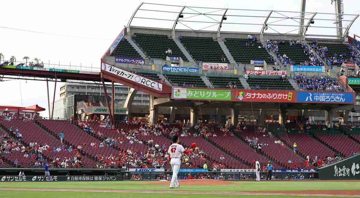横浜-東海大相模に観衆1万人　平日朝9時＆4回戦で異例…試合前から大行列、前日には県高野連が注意喚起