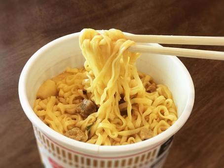 人には見せられない食べ方