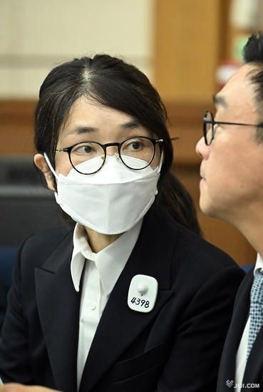 ヒアルロン酸注射「やりすぎ」の反動 ハリウッドセレブが相次ぎ除去、それでもフィラー人気が続く理由