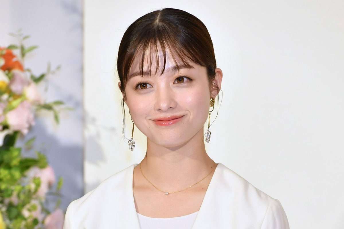 美人にしか許されない髪型
