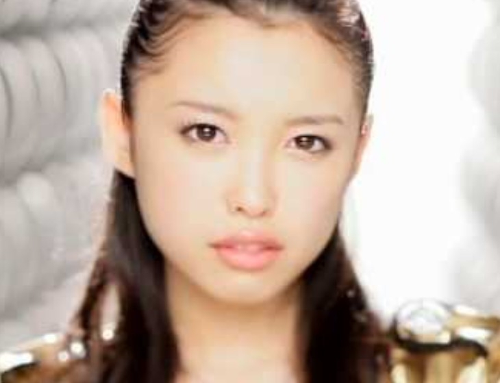 美人にしか許されない髪型