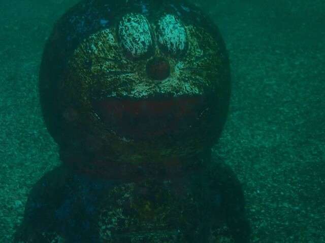 【閲覧注意】海や湖が怖くなる画像くださいPart4