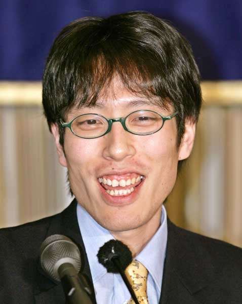 「赤の他人ですよね？」天皇陛下と旧宮家「36親等隔たり」にSNS驚き…著名人も続々反応