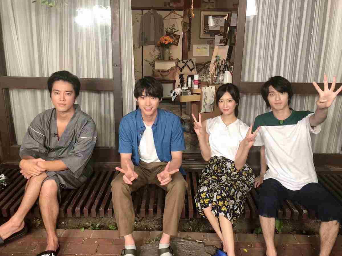 【フェチ】男性のすね毛が好きな人～