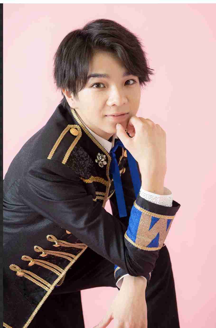 大野智、個人サロンのプレミアムプラン会費が「嵐」の“6倍超え”に広がる動揺　“カラフルタトゥー”公開でも漂う“コアファン選別”