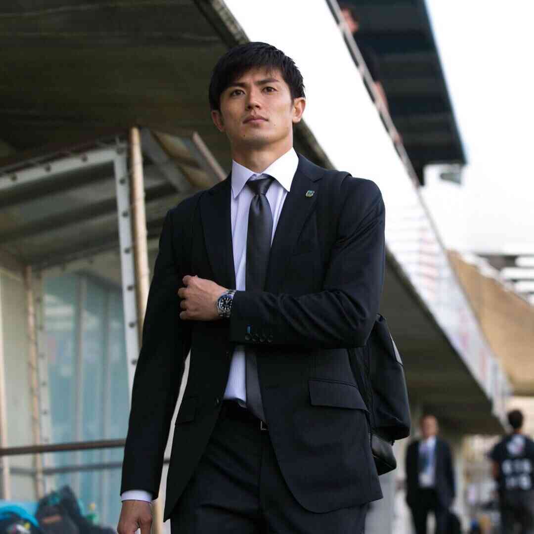 サッカー選手と野球選手（両方に告白されたらどちらと付き合いますか？）Part2