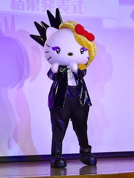 「えらいセクシーなキティさんがいる」スシローにいったらコラボのキティをお色気たっぷりなポーズに見間違えた話、でもマジで見えてしまう