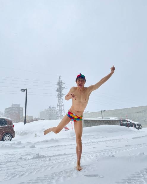 短パンをまくる男性どう思いますか?