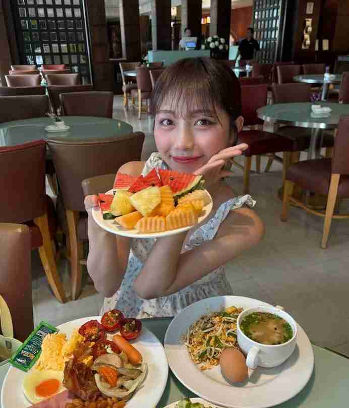「しゃぶ葉で50皿」「30分でお寿司154貫食べる」超大食いなのに“細くて可愛すぎる”と話題に…食いしん坊女子大生が、大食いインフルエンサーになったワケ