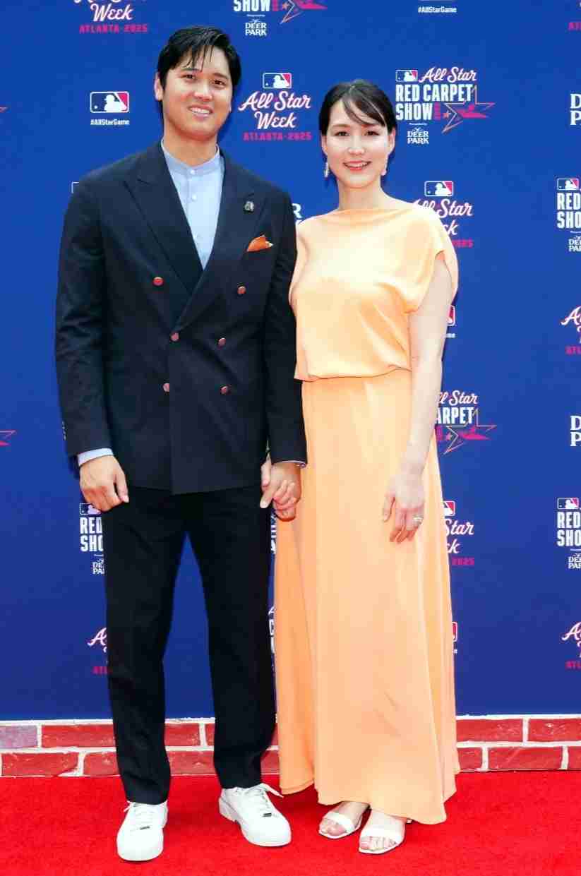 「これマジなの?」「頭身バグってる」188センチのワンピース…〝プリンセス・メグ〟栗原恵さん最新ショットに仰天「あーもぅ保存!!」